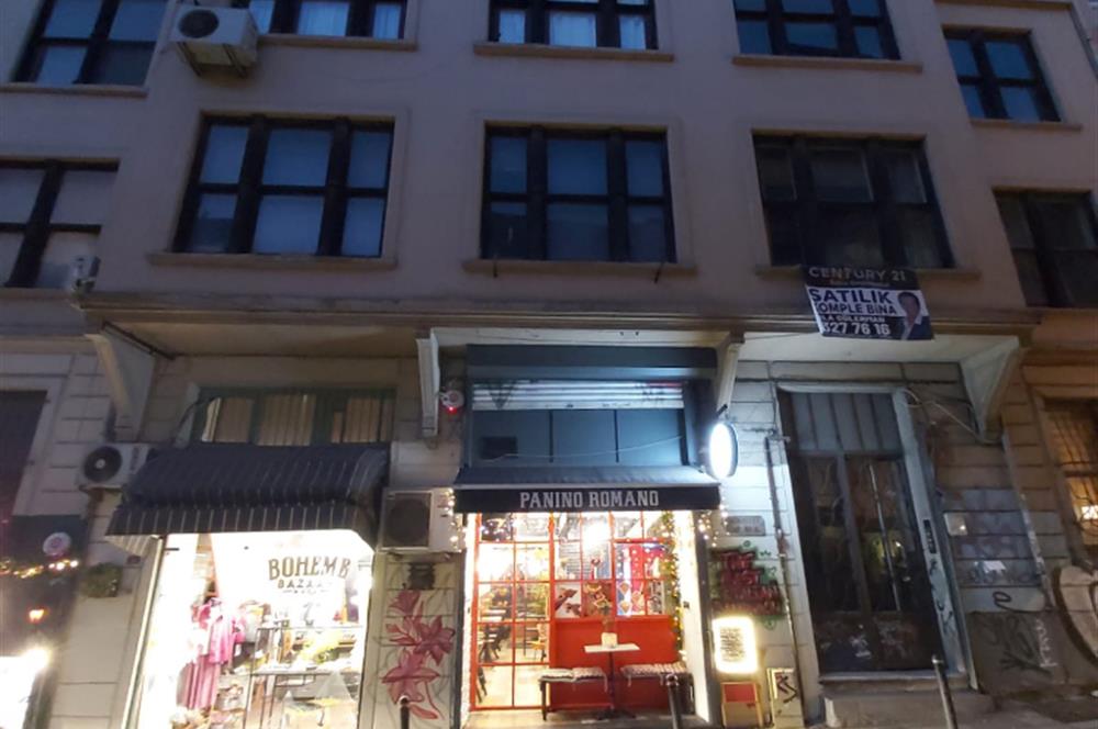 Modanın Kalbinde Komple Satılık Tarihi Eser Bina