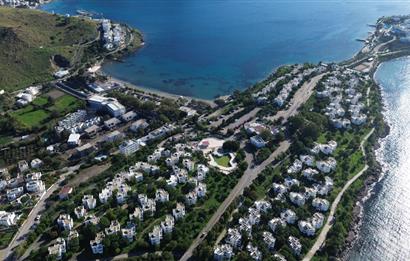 BODRUM AKÇABÜK TATİL KÖYÜNDE 2 DÖNEM SATILIK DEVRE MÜLK