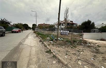 URLA ATATÜRK-KAZISI YAPILI DENİZE 200 m-TAM KÖŞE-2 VİLLALIK ARSA