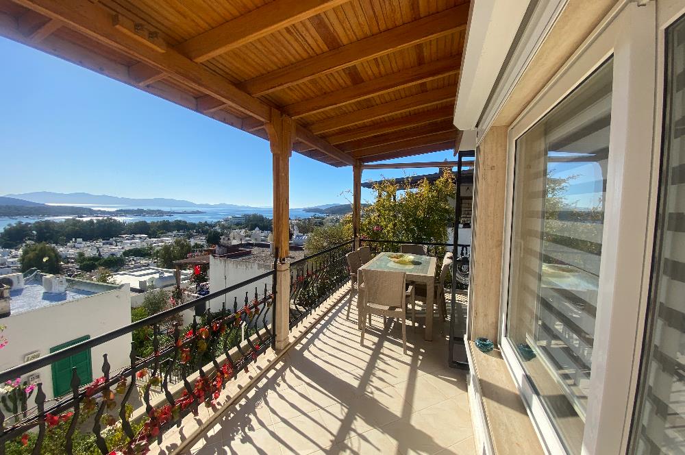 Bodrum Eskiçeşme Mutlu Sitesi Manzaralı Satılık Dubleks Villa