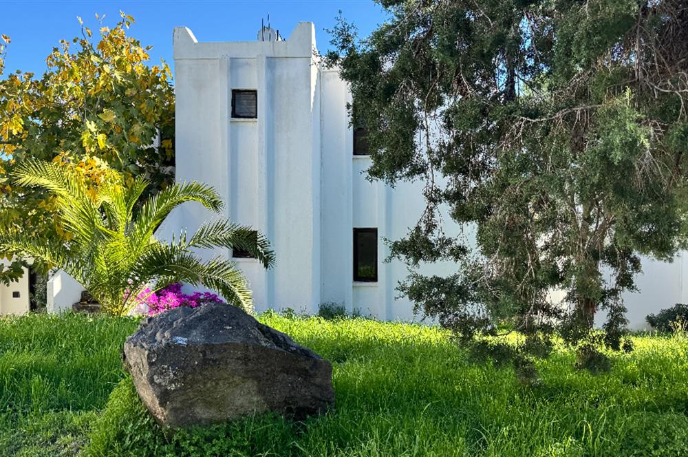 BODRUM AKÇABÜK TATİL KÖYÜNDE 2 DÖNEM SATILIK DEVRE MÜLK