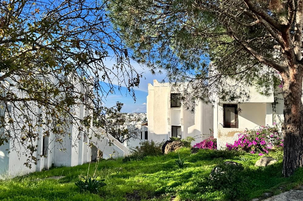 BODRUM AKÇABÜK TATİL KÖYÜNDE 2 DÖNEM SATILIK DEVRE MÜLK