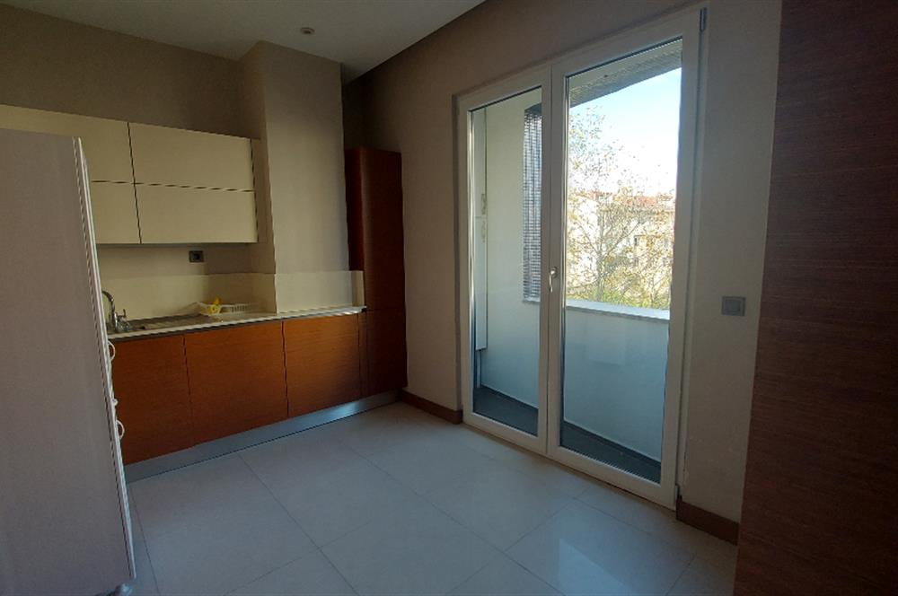 GÖKTÜRK MODERNİSTA SİTES'İNDE KİRALIK 2+1 DAİRE