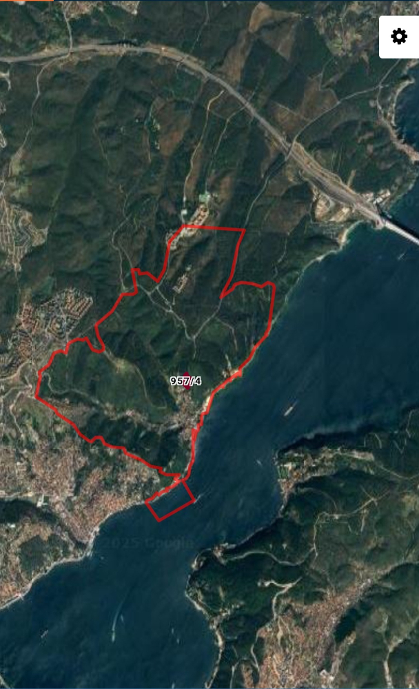 Sarıyer Rumelikavağında 12.800 m² Tek Parsel | Yatırımlık Arazi