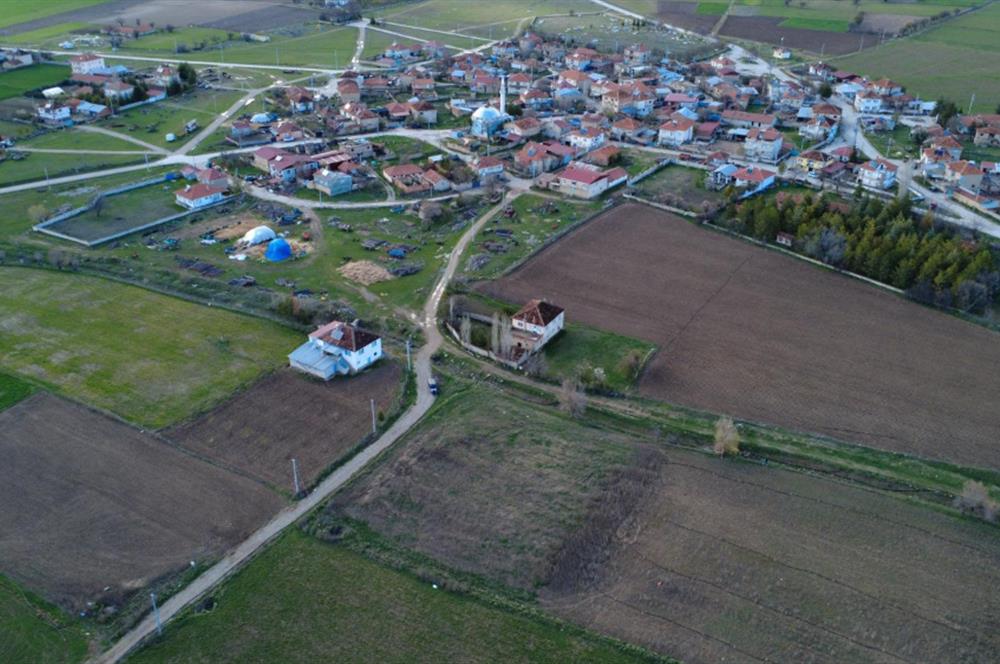 CENTURY21 PLUS GAYRİMENKUL SANDIKLI ALAGÖZ KÖYÜNDE İMARLI ARSA