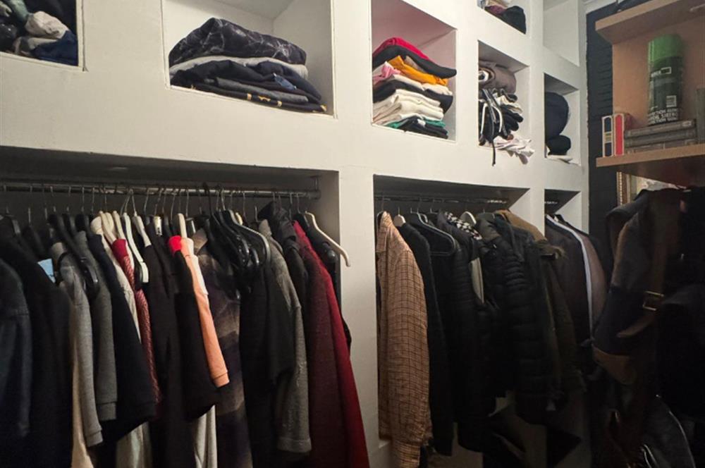 C21 UZMAN'DAN KAŞÜSTÜ MERKEZ'DE MANZARALI 3+1 SATILIK DAİRE