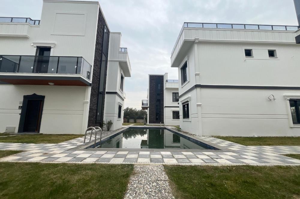 1290705971 Edremit Zeytinli'de Doğayla İç İçe, Havuzlu 4+1 Villa 