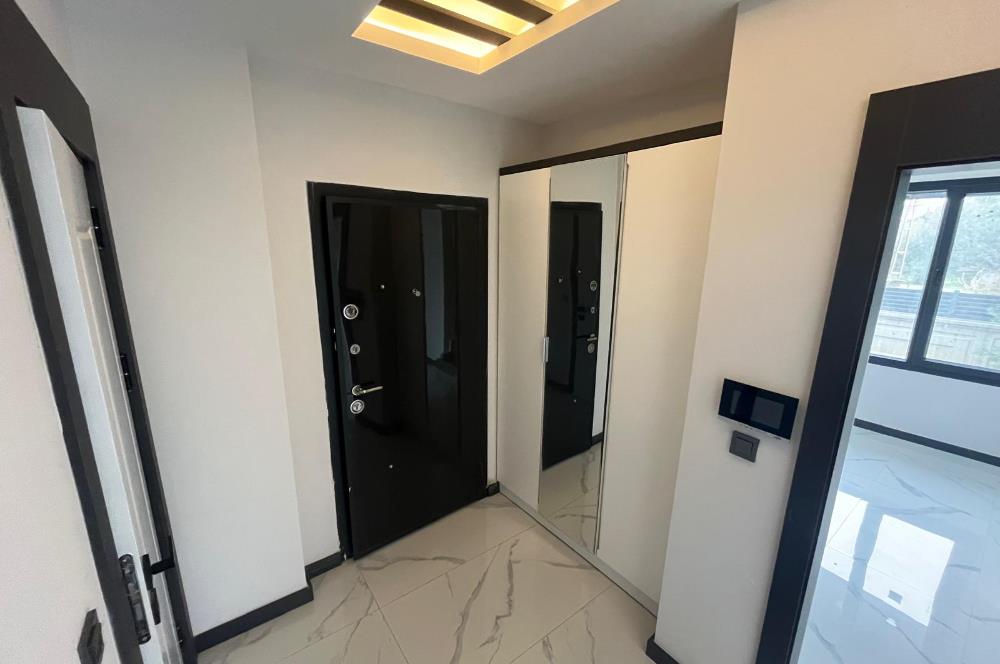 1290705971 Edremit Zeytinli'de Doğayla İç İçe, Havuzlu 4+1 Villa 