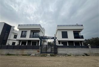 1290705971 Edremit Zeytinli'de Doğayla İç İçe, Havuzlu 4+1 Villa  - 1 - 30827