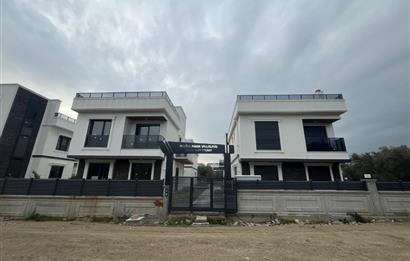 1290705971 Edremit Zeytinli'de Doğayla İç İçe, Havuzlu 4+1 Villa 