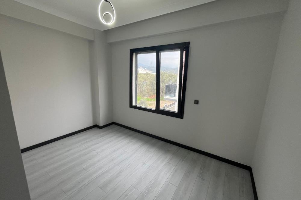 1290705971 Edremit Zeytinli'de Doğayla İç İçe, Havuzlu 4+1 Villa 