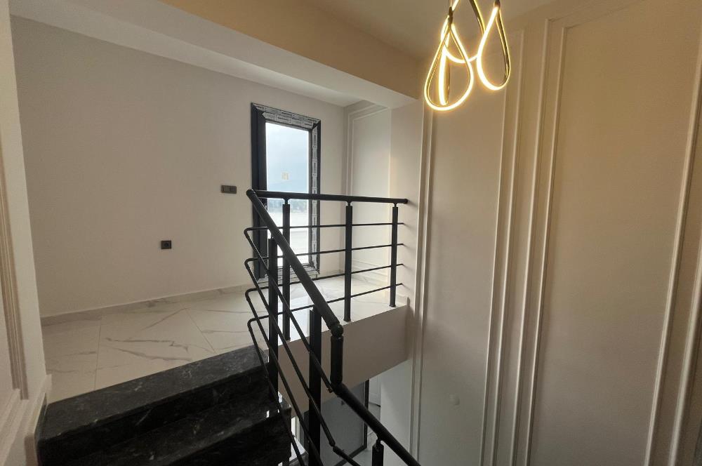 1290705971 Edremit Zeytinli'de Doğayla İç İçe, Havuzlu 4+1 Villa 