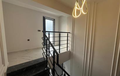 1290705971 Edremit Zeytinli'de Doğayla İç İçe, Havuzlu 4+1 Villa 