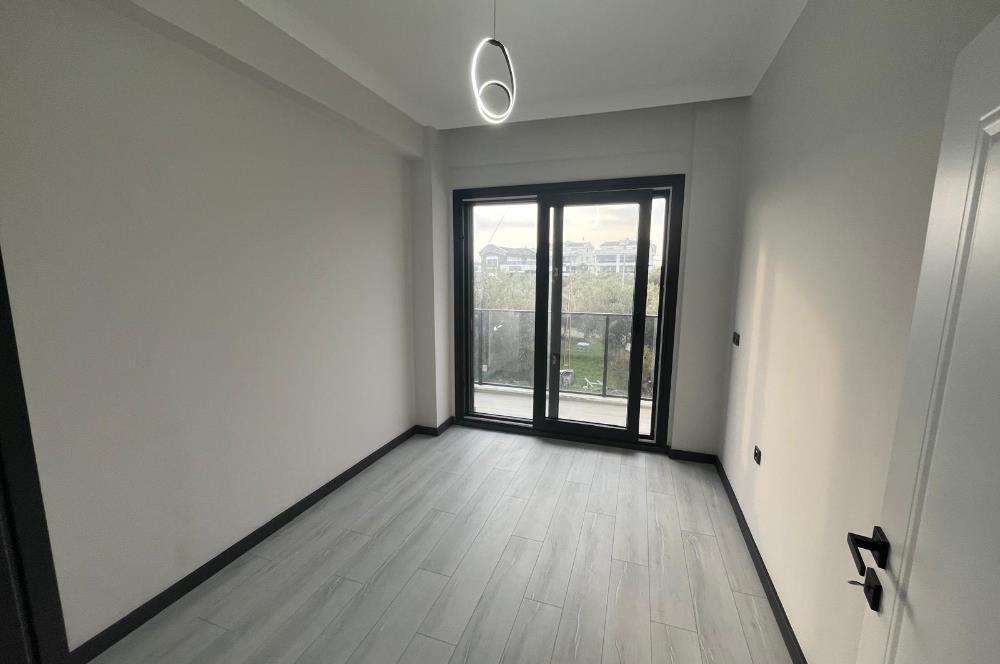 1290705971 Edremit Zeytinli'de Doğayla İç İçe, Havuzlu 4+1 Villa 