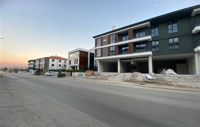 CENTURY21 PLUS GAYRİMENKULDEN ERKMENİN MERKEZİNDE 2+1 DAİRELER