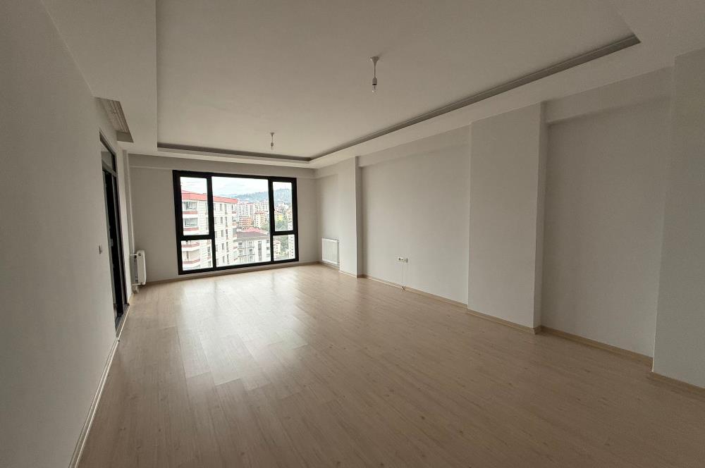 Kaşüstünde Temiz ve Kullanışlı 3+1 Eşyasız Daire