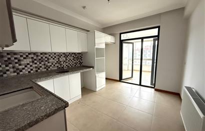 Kaşüstünde Temiz ve Kullanışlı 3+1 Eşyasız Daire