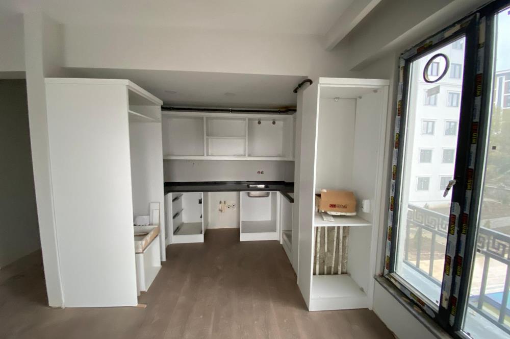 CENTURY 21'DEN KARŞIYAKA'DA 3+1 DAİRE!