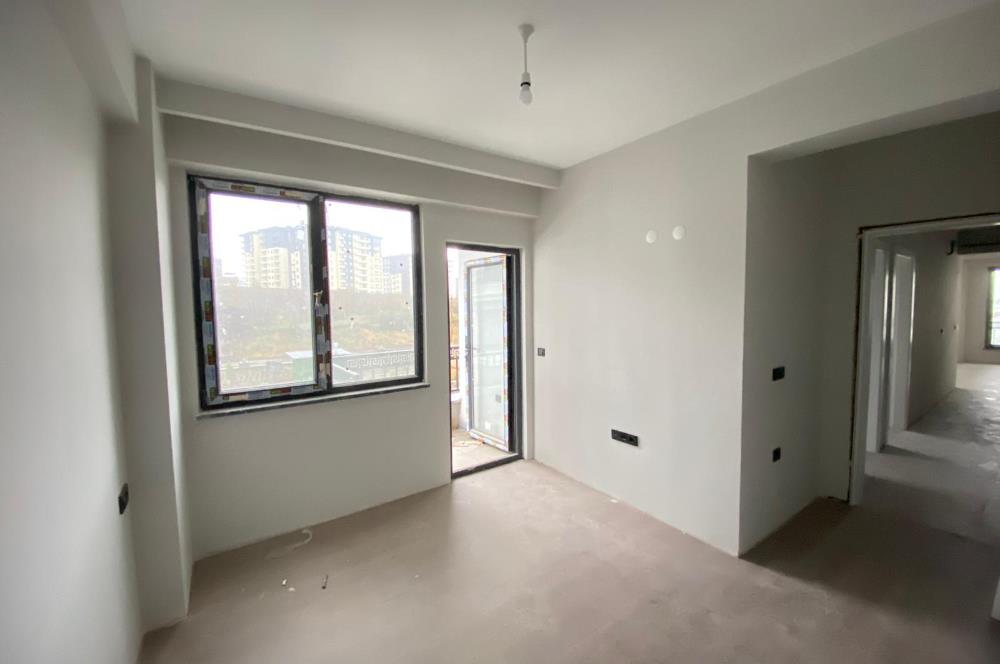 CENTURY 21'DEN KARŞIYAKA'DA 3+1 DAİRE!