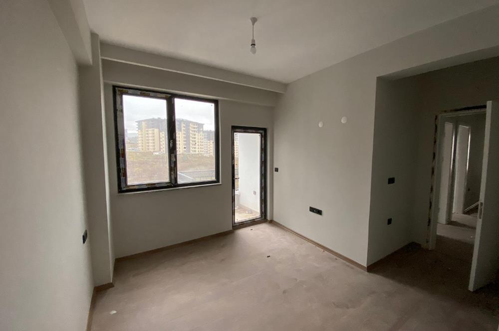 CENTURY 21'DEN KARŞIYAKA'DA 3+1 DAİRE!