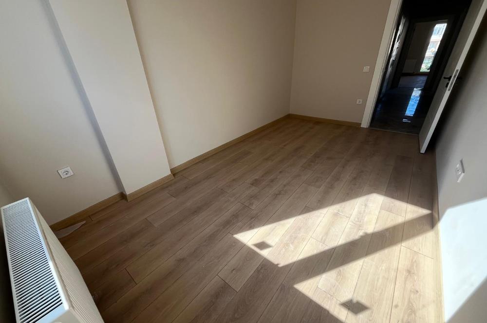 DRAGOS SAHİLDE 0 BİNADA AYRI MUTFAKLI ÖN CEPHE 2+1