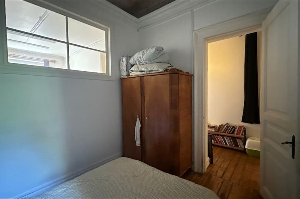 Modanın Kalbinde Komple Satılık Tarihi Eser Bina