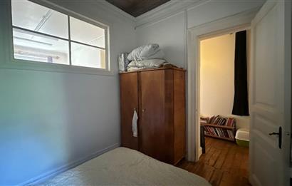 Modanın Kalbinde Komple Satılık Tarihi Eser Bina