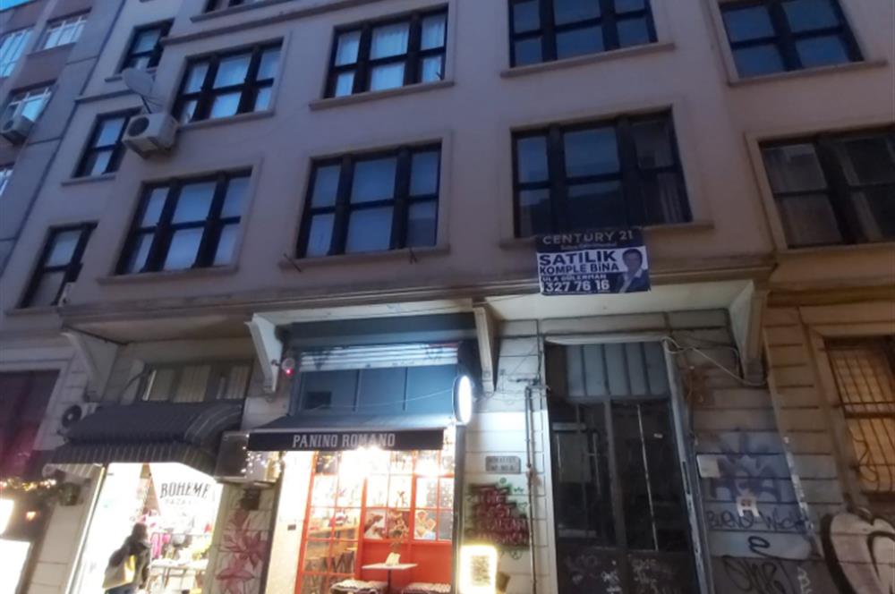 Modanın Kalbinde Komple Satılık Tarihi Eser Bina