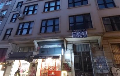 Modanın Kalbinde Komple Satılık Tarihi Eser Bina