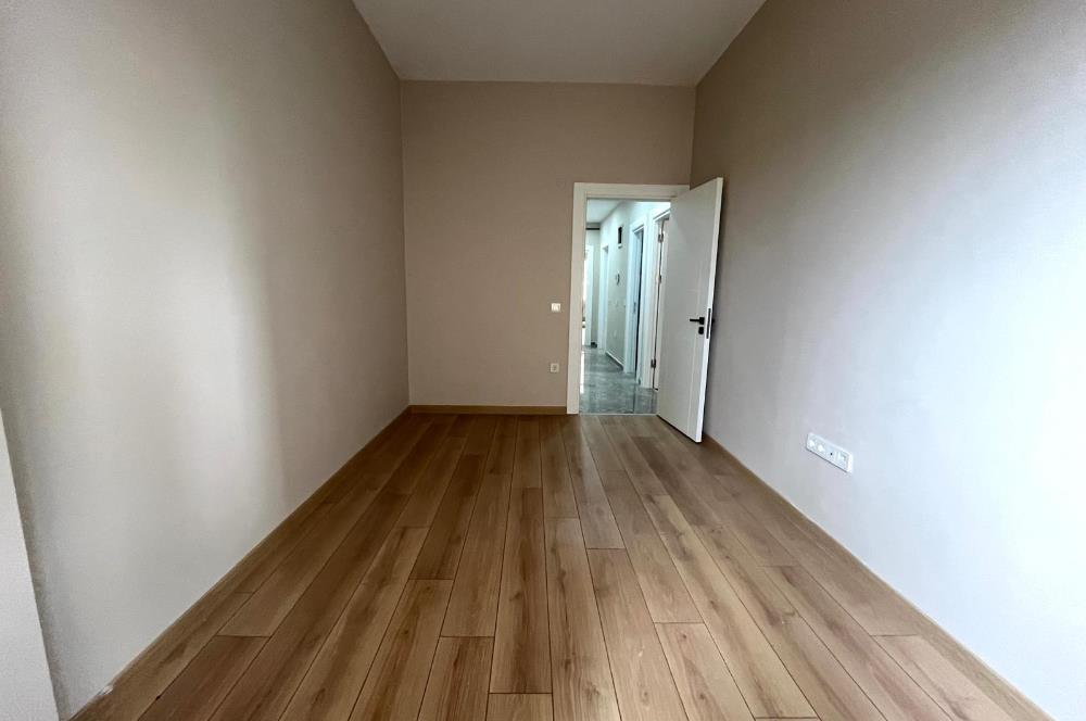 DRAGOS SAHİLDE 0 BİNADA AYRI MUTFAKLI ÖN CEPHE 2+1