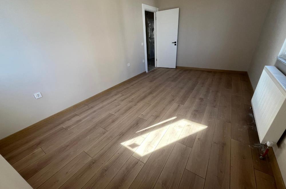 DRAGOS SAHİLDE 0 BİNADA AYRI MUTFAKLI ÖN CEPHE 2+1