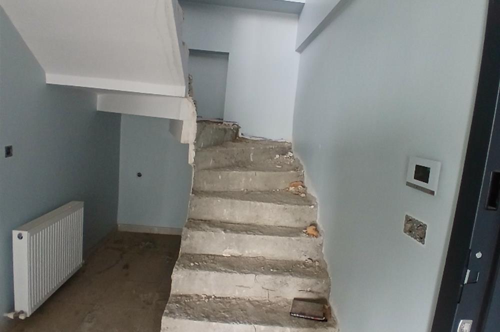 İZMİT ERENLER MAH. DENİZ MANZARALI 4+1 SATILIK DUBLEKS DAİRE