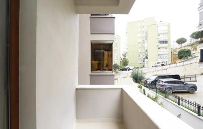 C21 Cius; Çakır Sitesi'nde Deniz Manzaralı 4+1 Ara Kat Daire