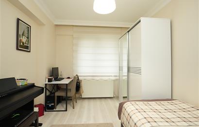 C21 Cius; Çakır Sitesi'nde Deniz Manzaralı 4+1 Ara Kat Daire