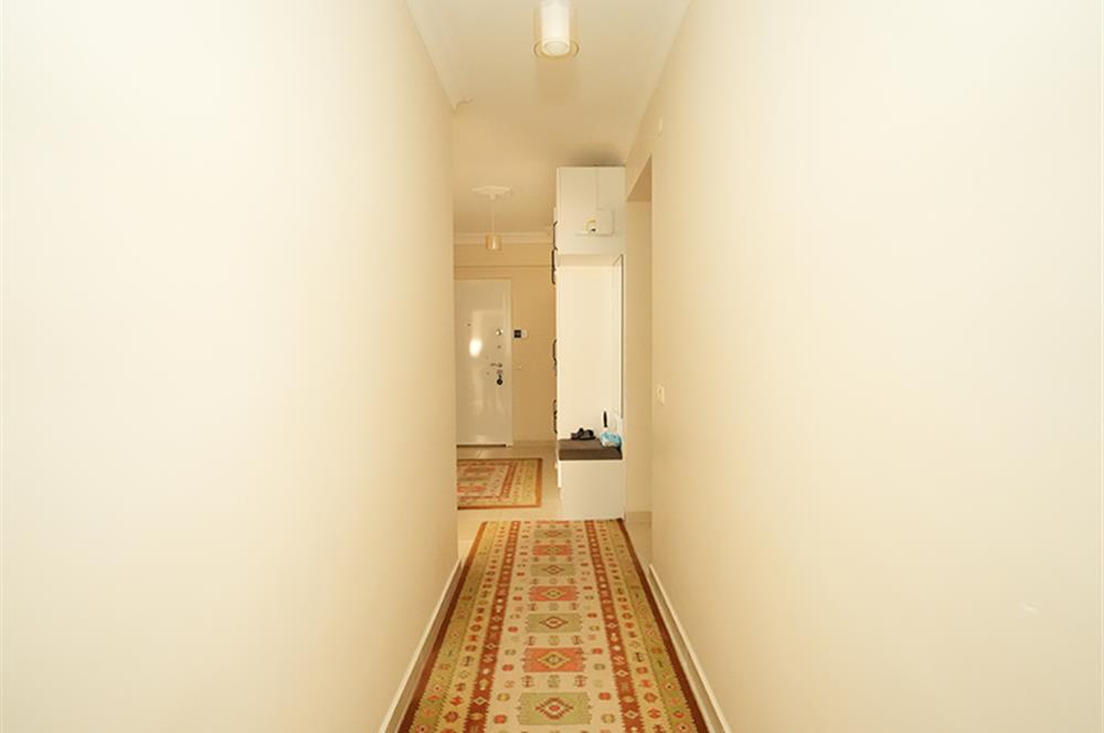 C21 Cius; Çakır Sitesi'nde Deniz Manzaralı 4+1 Ara Kat Daire