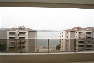 C21 Cius; Çakır Sitesi'nde Deniz Manzaralı 4+1 Ara Kat Daire - 1 - 30882