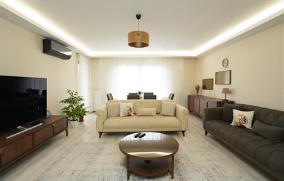 C21 Cius; Çakır Sitesi'nde Deniz Manzaralı 4+1 Ara Kat Daire