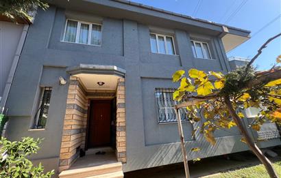 ATAKENT'TE PRESTİJLİ KONUMDA 6+2 TRİPLEX VİLLA
