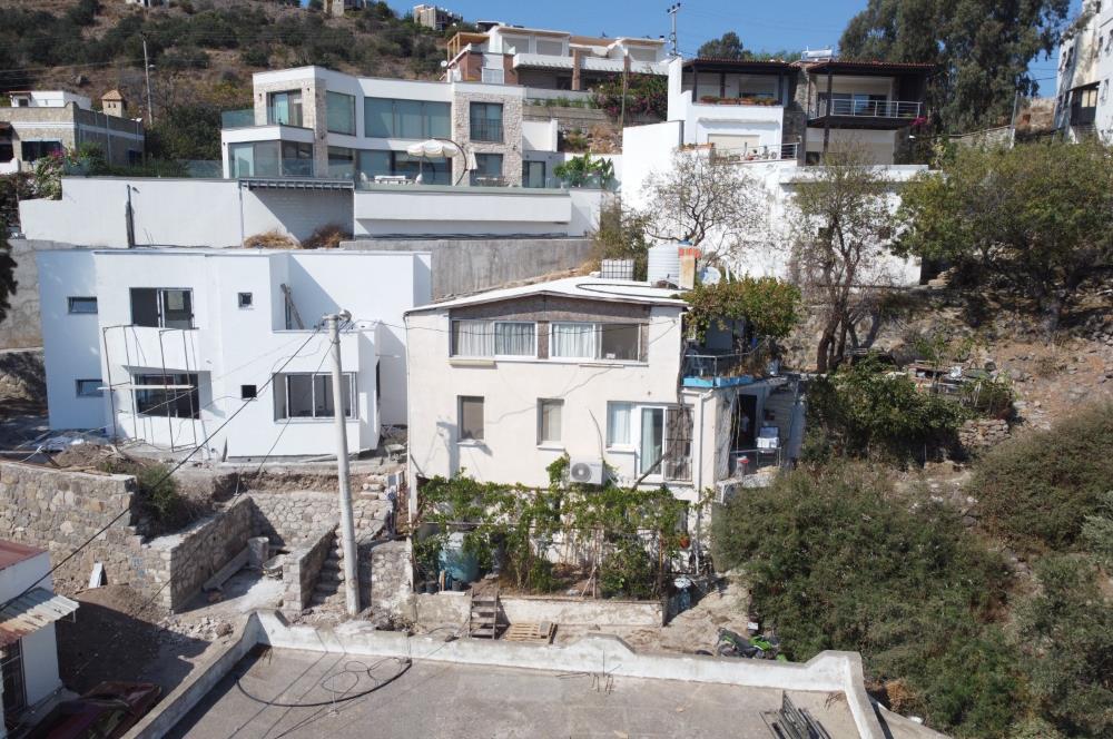 ORTAKENT GÜRECE DENİZ MANZARALI SATILIK MÜSTAKİL 3 DAİRELİ BİNA