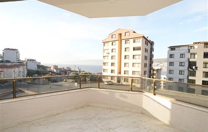 C21 Cius; Hisar'da Ful Deniz manzaralı, 3+1 Yerden Isıtmalı