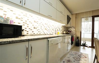 C21 Cius; Çakır Sitesi'nde Deniz Manzaralı 4+1 Ara Kat Daire