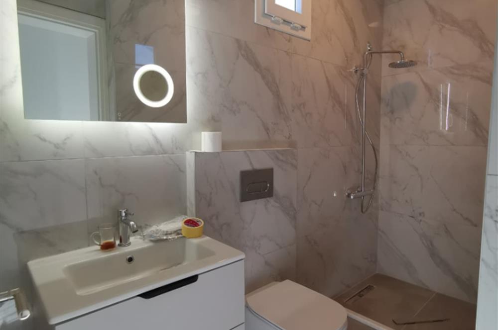 Bodrum Merkezde 2+1 Kiralık Bakımlı ve Temiz Üst Kat Daire