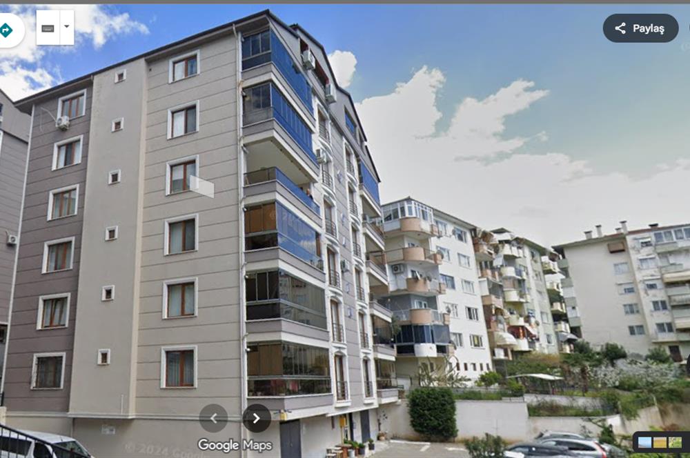 C21 Cius; Çakır Sitesi'nde Deniz Manzaralı 4+1 Ara Kat Daire