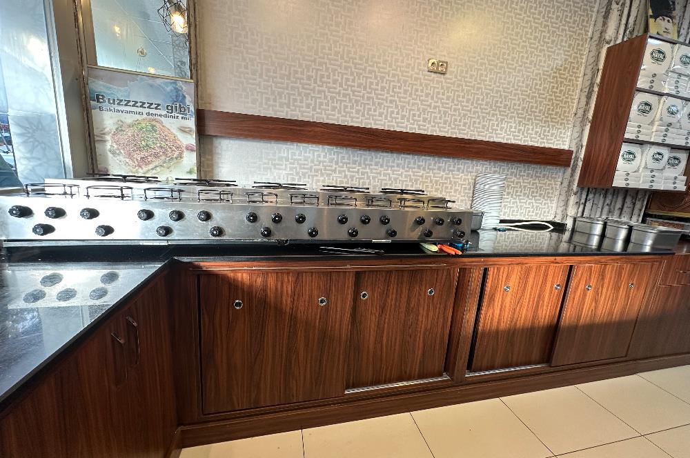 Çerkezköy Öztrak Caddesinde Devren Kiralık 360m2 Tatlıcı