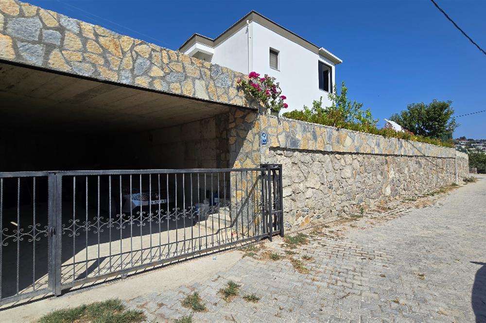 Bodrum Gündoğan Küçükbükte Denize 400m Mesafede Kiralık Eşyalı 2+1 Daire