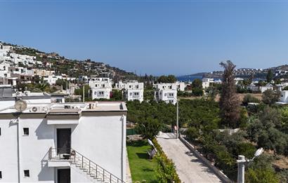 Bodrum Gündoğan Küçükbükte Denize 400m Mesafede Kiralık Eşyalı 2+1 Daire