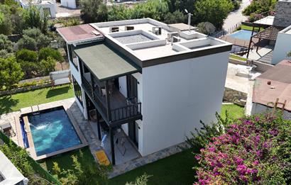 Bodrum Gündoğan Küçükbükte Denize 400m Mesafede Kiralık Eşyalı 2+1 Daire