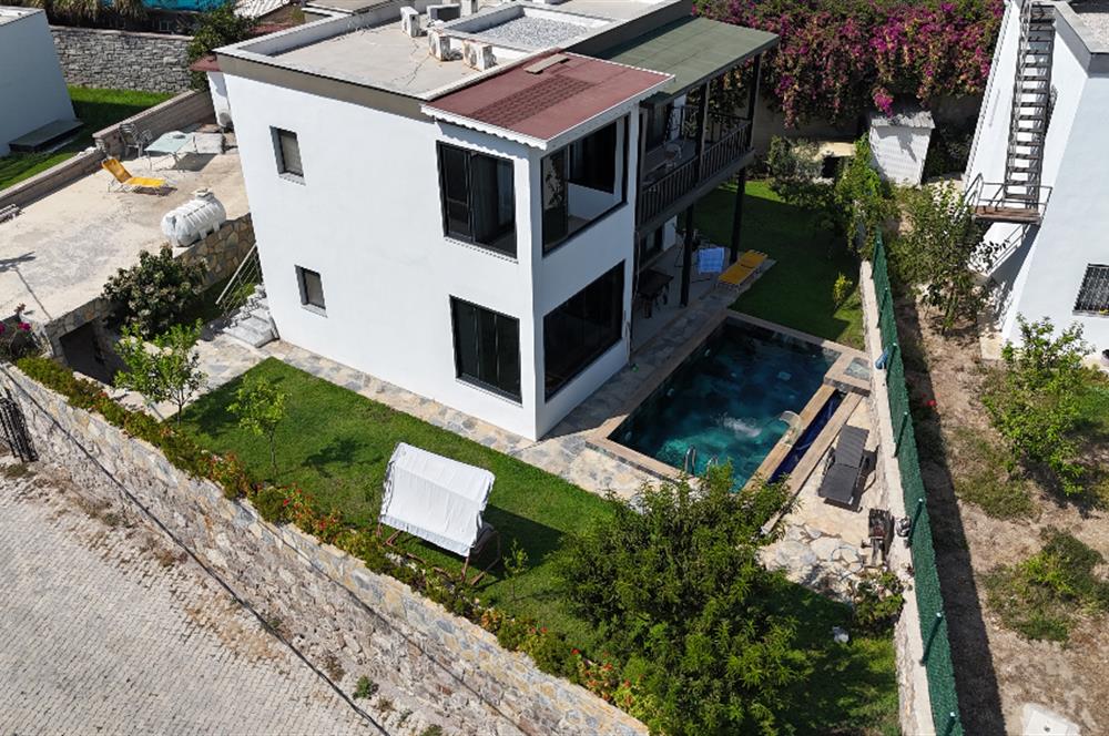 Bodrum Gündoğan Küçükbükte Denize 400m Mesafede Kiralık Eşyalı 2+1 Daire