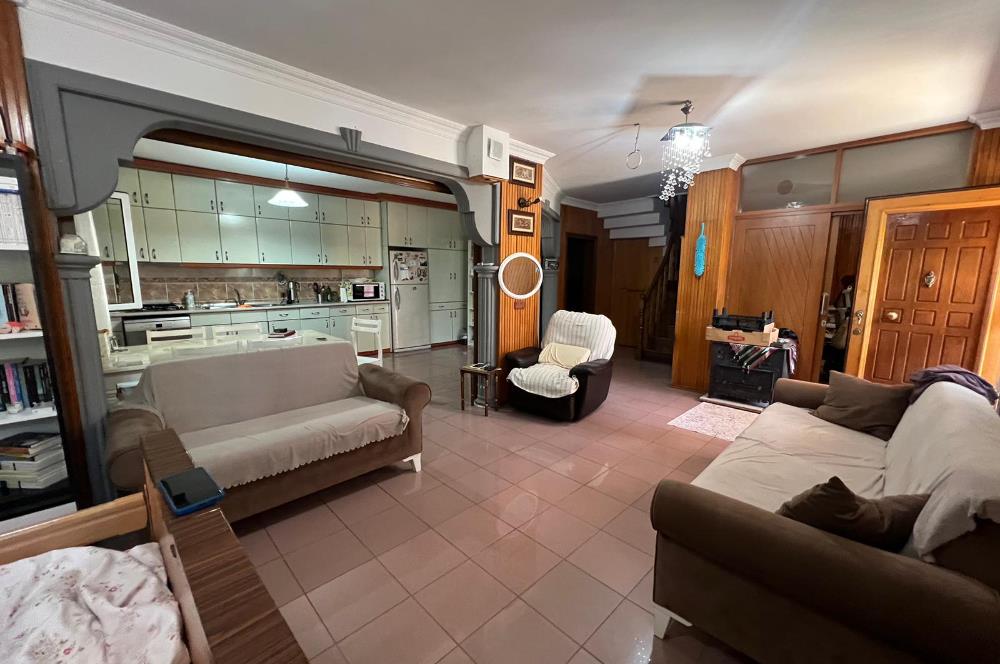 ATAKENT'TE PRESTİJLİ KONUMDA 6+2 TRİPLEX VİLLA