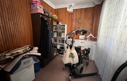 ATAKENT'TE PRESTİJLİ KONUMDA 6+2 TRİPLEX VİLLA